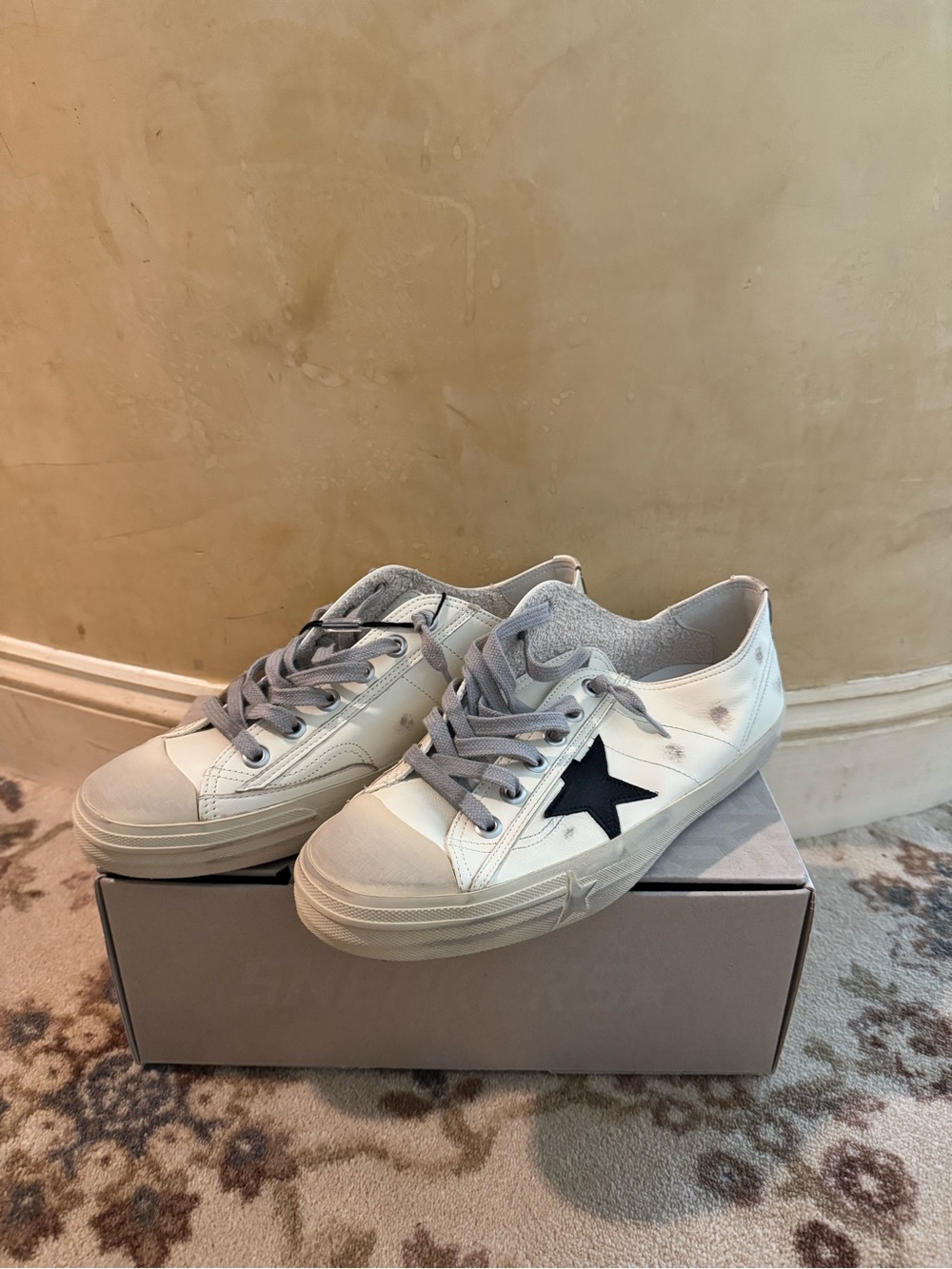 Golden Goose White Sneakers with Black Star. Size on box 43